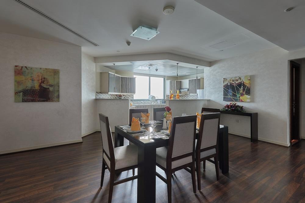 City Premiere Marina Deluxe Hotel Apartments - Tap to explore photos