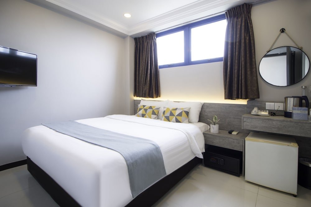 Harbour Ville Hotel Room Type - Standard Queen Room