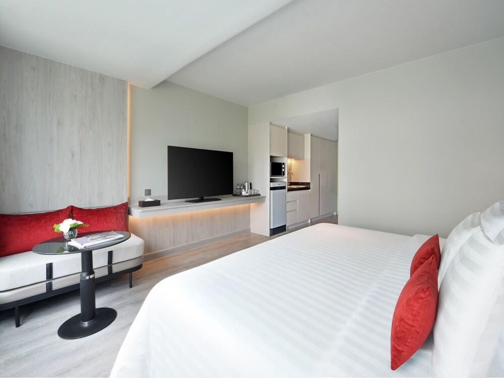 Centre Point Sukhumvit 10 Room Type - Deluxe Greenery (New Wing) - child breakfast extra cost at THB 265 per night pay at hotel Centre Point Sukhumvit 10 Room Type - Deluxe Greenery (New Wing) - child breakfast extra cost at THB 265 per night pay at hotel