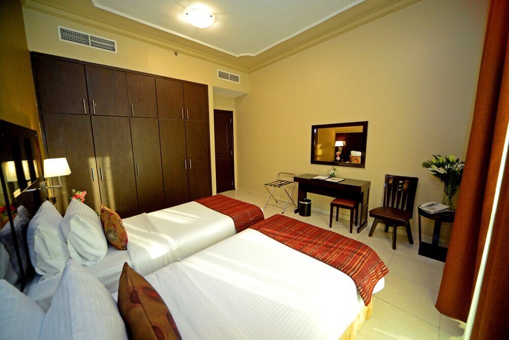 Emirates Stars Hotel Apartments Dubai Room Type - Luxury One Bedroom Suite.