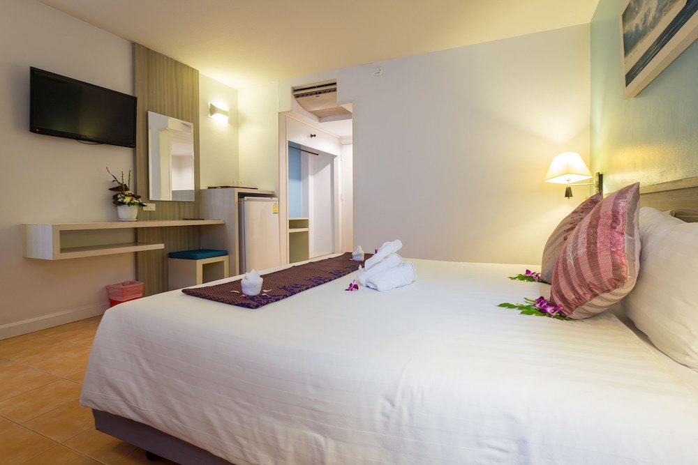 On Hotel Phuket Room Type - Superior Double or Twin Room
