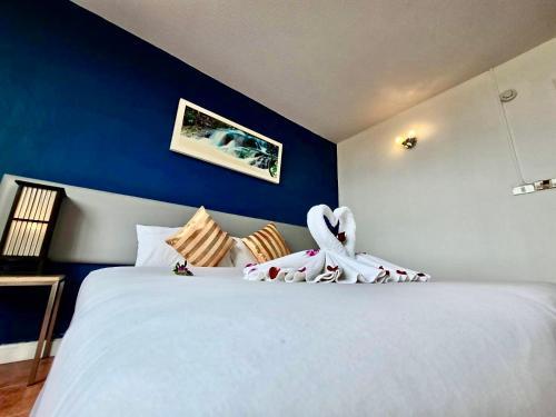 On Hotel Phuket - Tap to explore photos