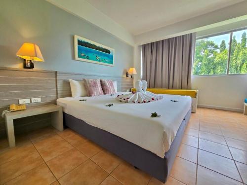 On Hotel Phuket - Tap to explore photos