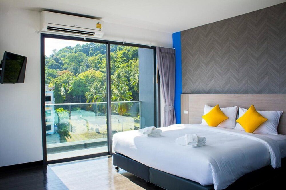 Wake Up Aonang Hotel Room Type - Deluxe Partial Sea View