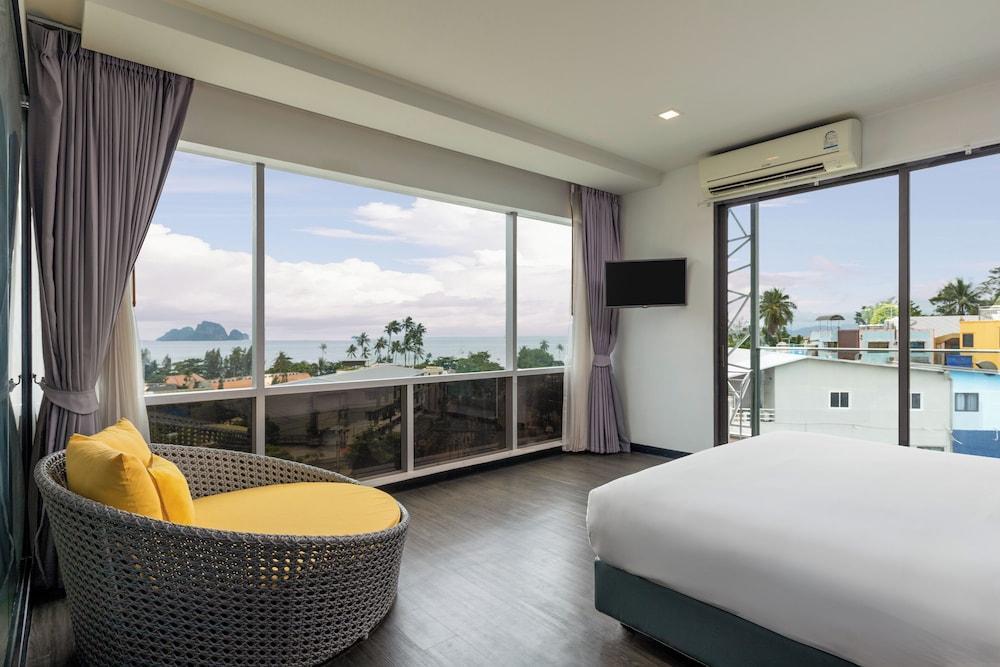 Wake Up Aonang Hotel Room Type - Deluxe Suite with Sea View Wake Up Aonang Hotel Room Type - Deluxe Suite with Sea View