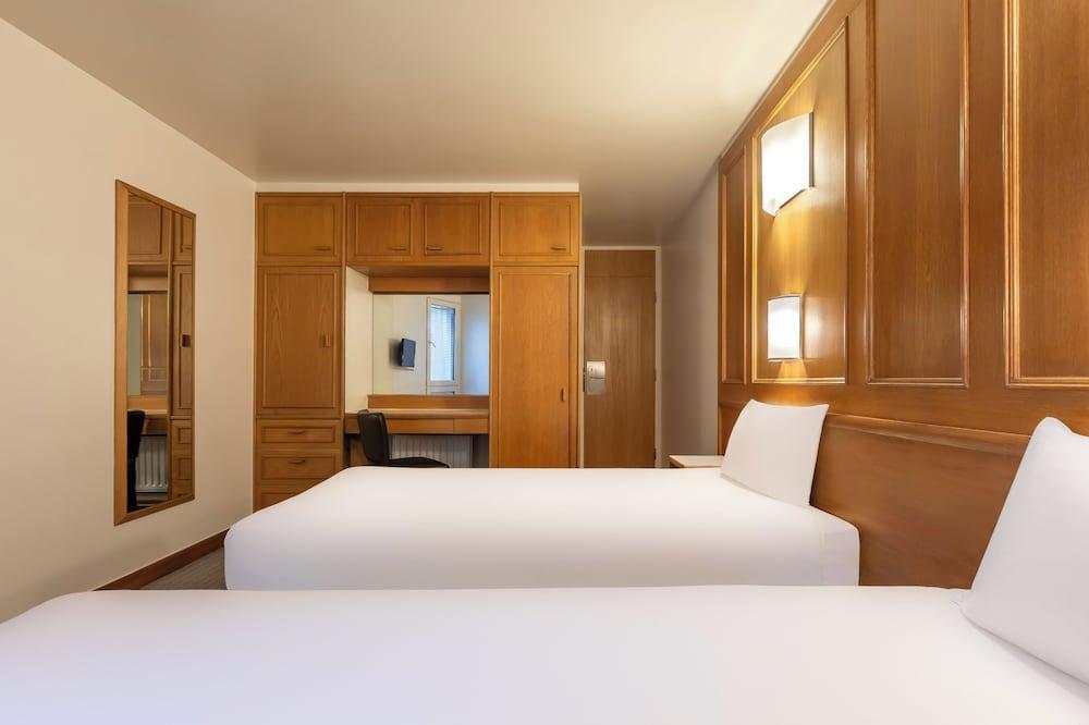 STG Hotel London Oxford Street Room Type - Classic Twin Room