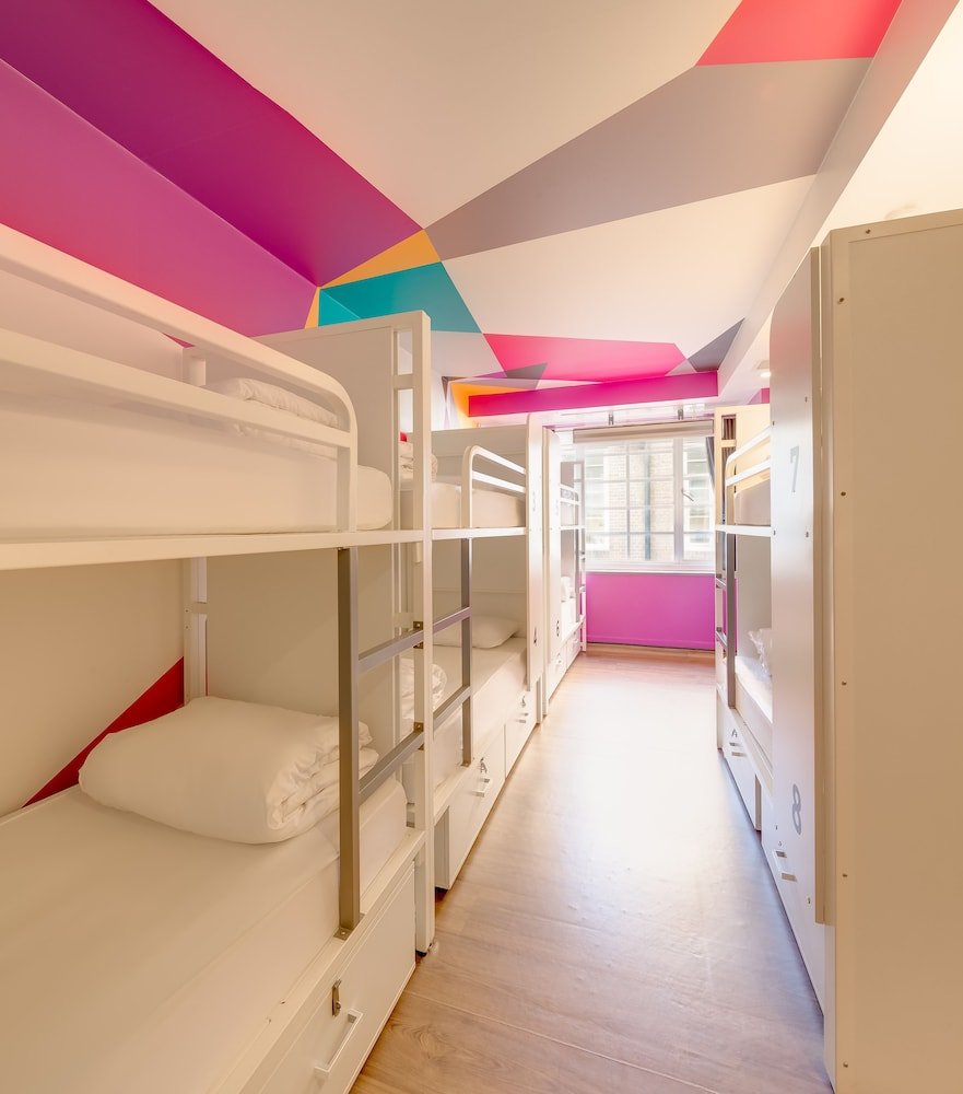Generator Hostel London Room Type - Bed in Large Female Dorm (8-12)