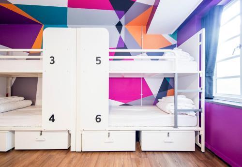 Generator Hostel London Room Type - 8-Bed Mixed Dormitory Room