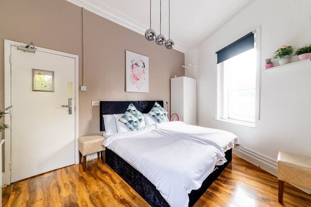 Book a Bed Hostels Room Type - Basic Double or Twin Room