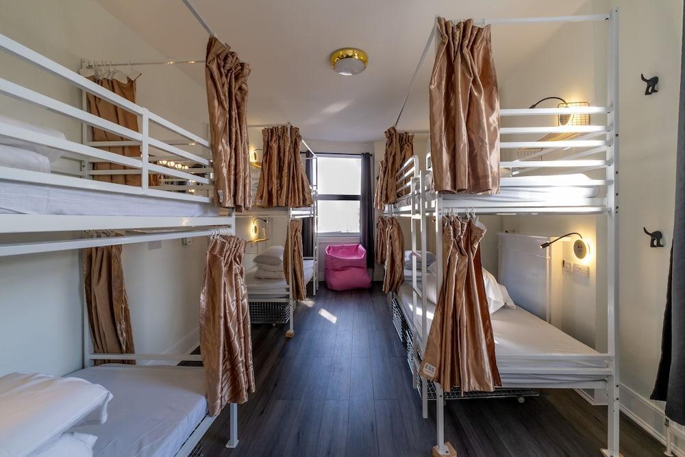 Book a Bed Hostels Room Type - Shared Dormitory, Women only (8 Bed)