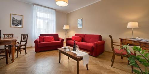Hotel Suite Home Prague - Tap to explore photos