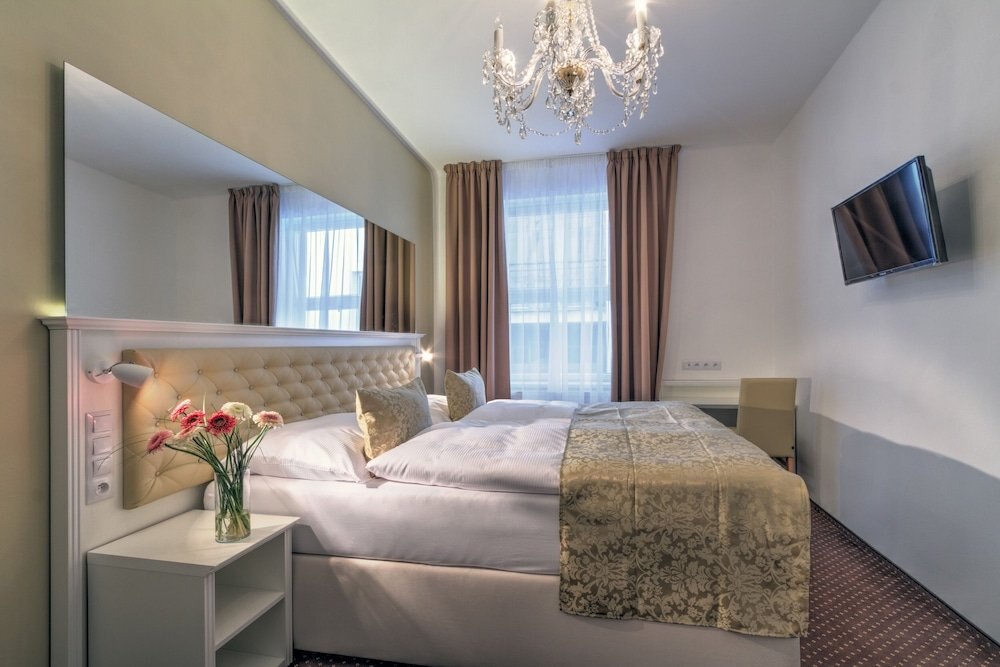 Hotel Taurus Room Type - Standard Double Room Hotel Taurus Room Type - Standard Double Room