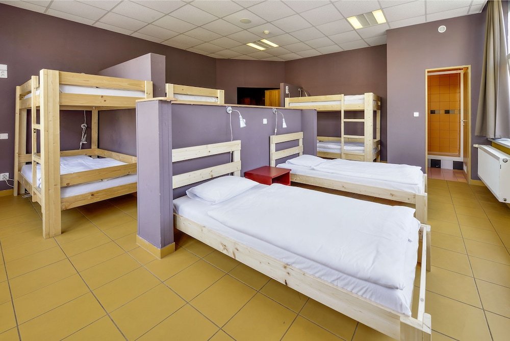 Plus Prague Hostel Room Type - Shared Dormitory, Mixed Dorm, Ensuite (8 Bedded)