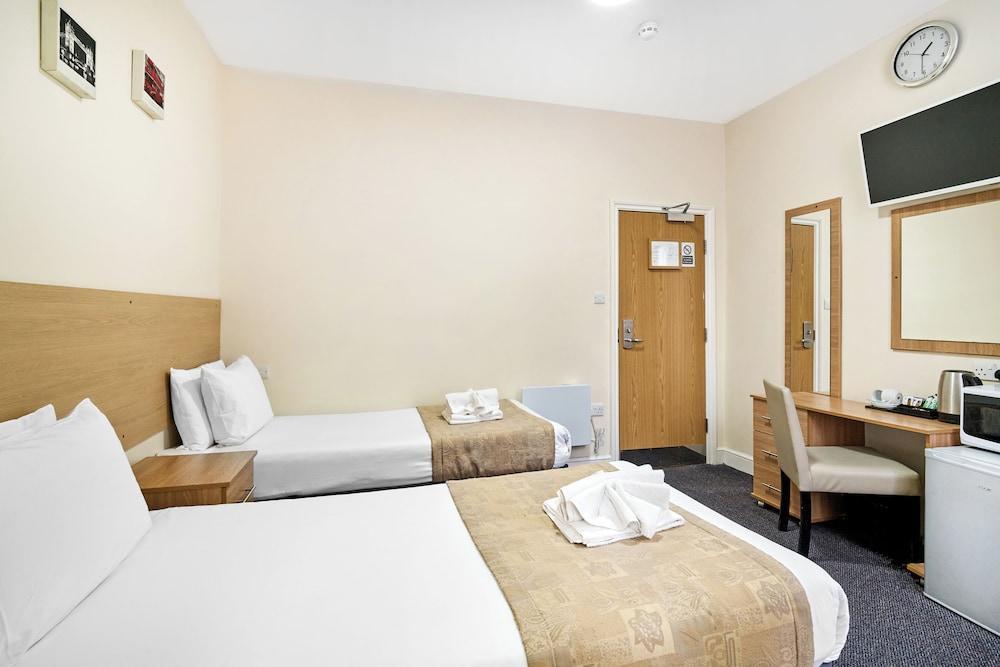 Britannia Inn Hotel Room Type - Twin Room