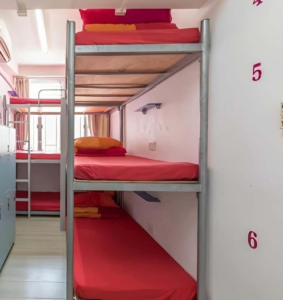 Check Inn HK Room Type - 1 Bed in 8-Bed Female Dorm, Shared Bathroom Check Inn HK Room Type - 1 Bed in 8-Bed Female Dorm, Shared Bathroom