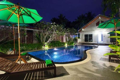 Kata Tranquil Villa - Tap to explore photos