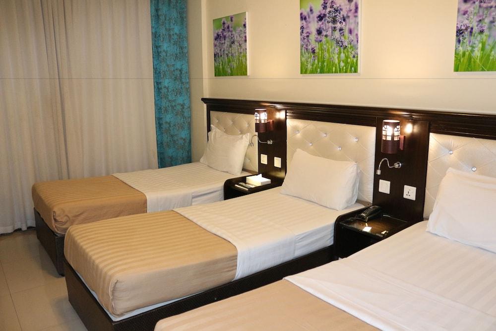 Mariana Hotel Deira Room Type - Standard Triple Room