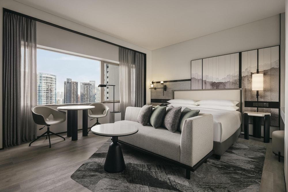Hilton Singapore Orchard Room Type - Executive Suite, 1 King Bed