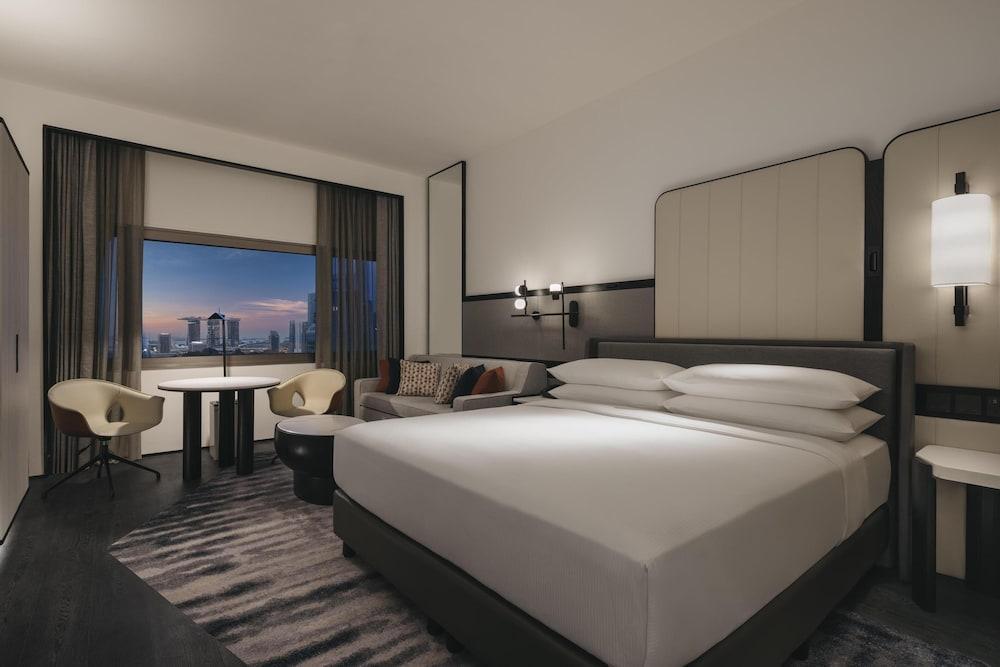 Hilton Singapore Orchard Room Type - Hilton Room, 1 King Bed