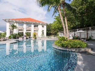 Hotel Fort Canning - Tap to explore photos