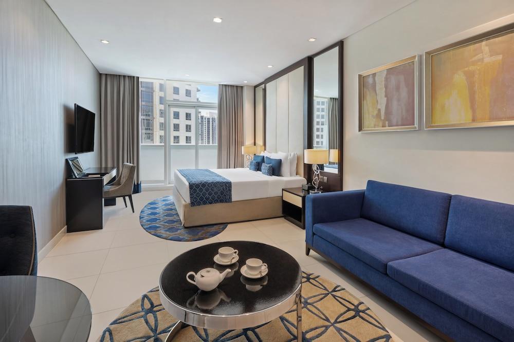 DAMAC Maison Distinction Room Type - Deluxe Room - City Skyline View