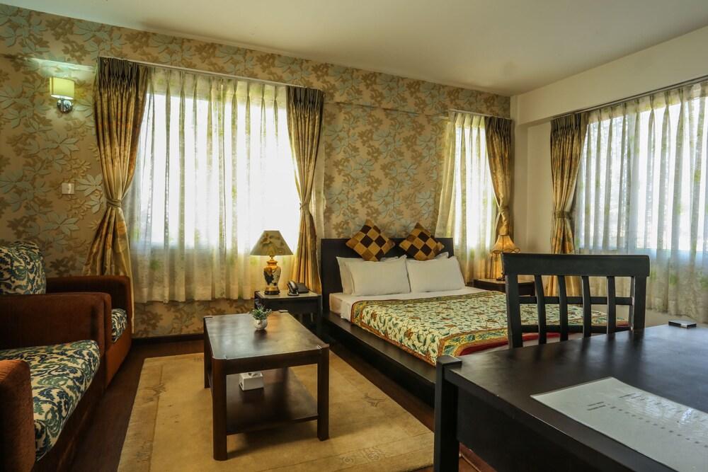 Nirvana Home Room Type - Business Suite, City View
