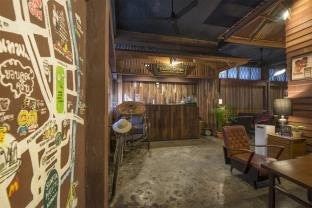 Suneta Hostel Khaosan - Tap to explore photos