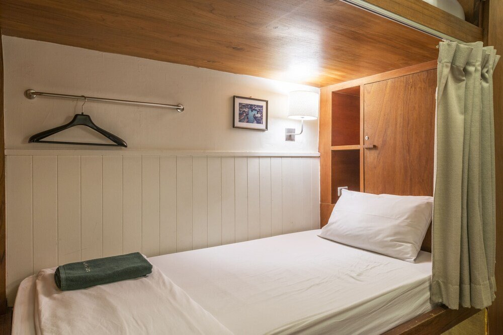 Suneta Hostel Khaosan Room Type - 4 Beds Mixed Dormitory