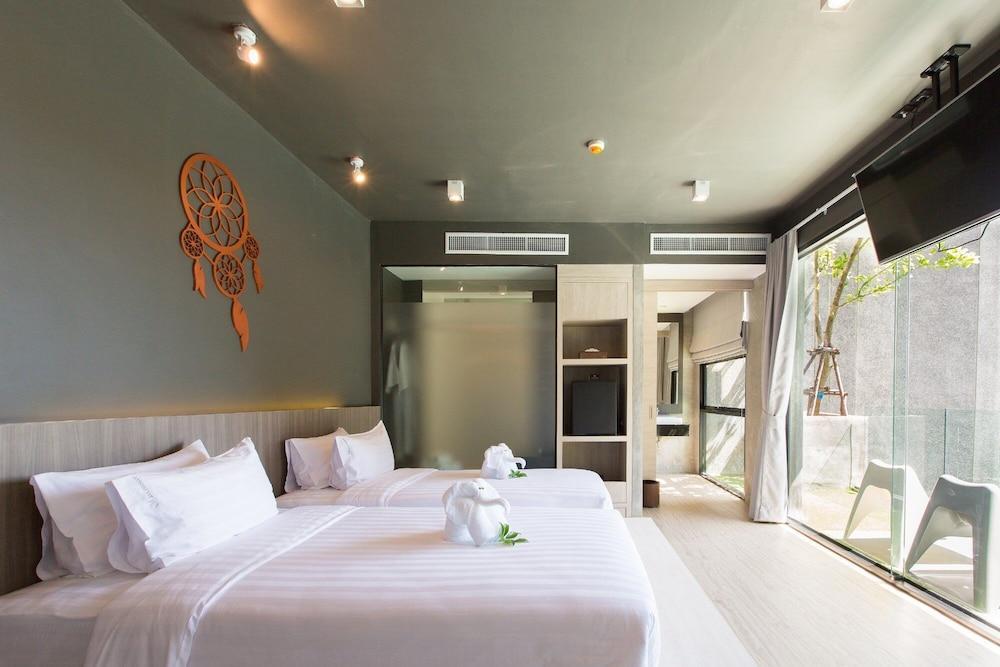 Maya Phuket Airport Hotel Room Type - Grand Deluxe