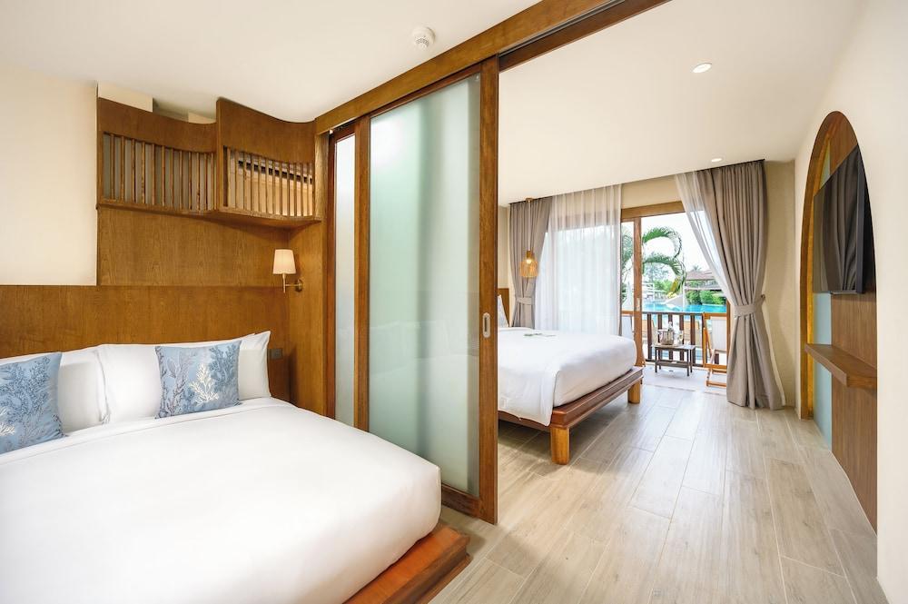 Arinara Beach Resort Phuket Room Type - Premium Pool Access Pool View