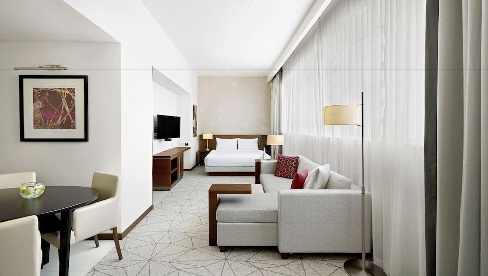 Hyatt Place Dubai Al Rigga Residences - Tap to explore photos