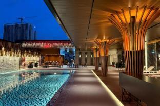 Vivatel Kuala Lumpur - Tap to explore photos