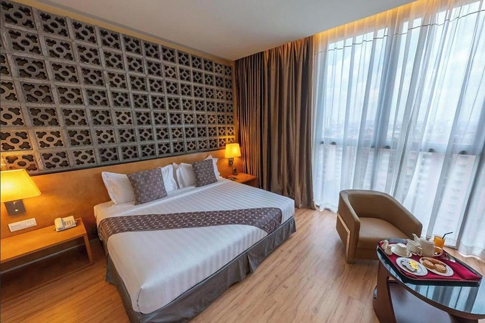 Vivatel Kuala Lumpur Room Type - Junior Suite