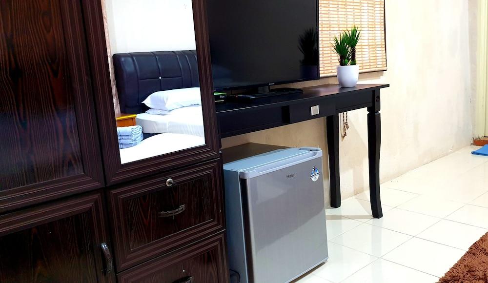 Pemandangan Indah Guest House - Look Out Point - Tap to explore photos
