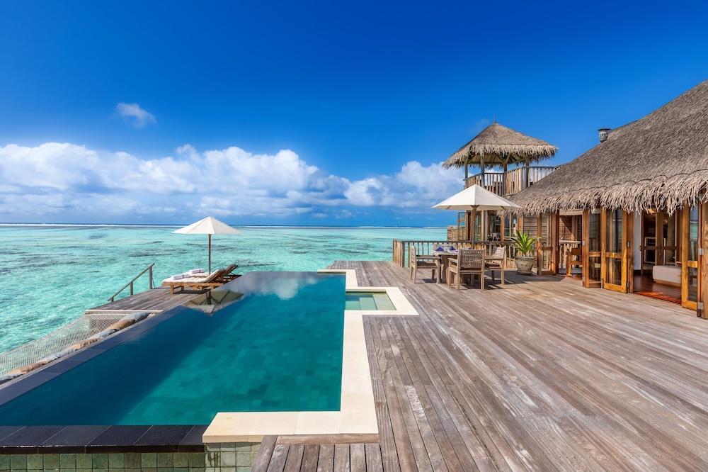 Gili Lankanfushi Room Type - Residence with Pool Gili Lankanfushi Room Type - Residence with Pool