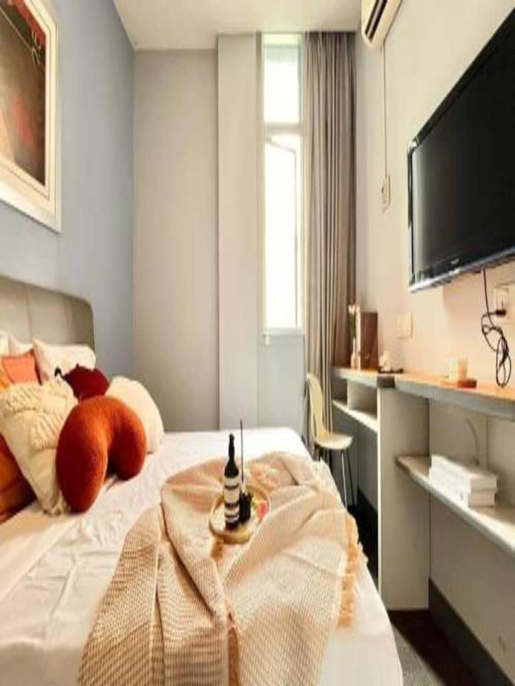 U Pac Hotel