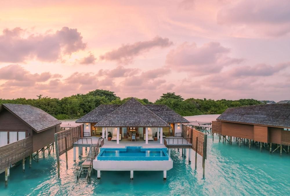 Hideaway Beach Resort & Spa Room Type - Two-Bedroom Ocean Villa with Pool