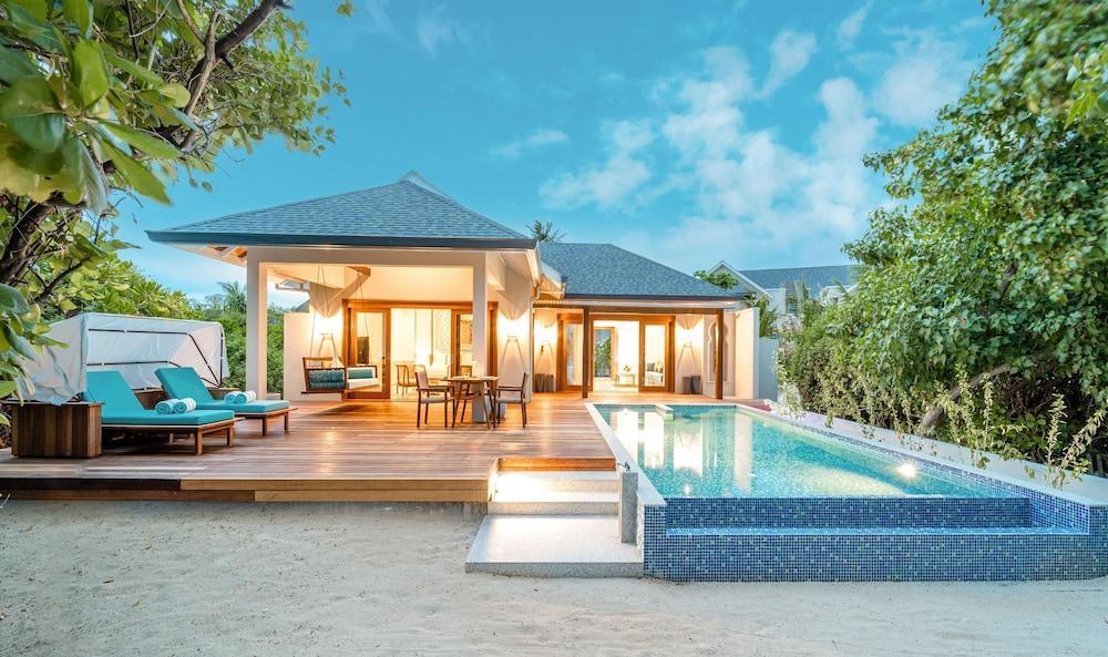 Hideaway Beach Resort & Spa Room Type - Signature Beach Residence with Sunrise Pool Hideaway Beach Resort & Spa Room Type - Signature Beach Residence with Sunrise Pool