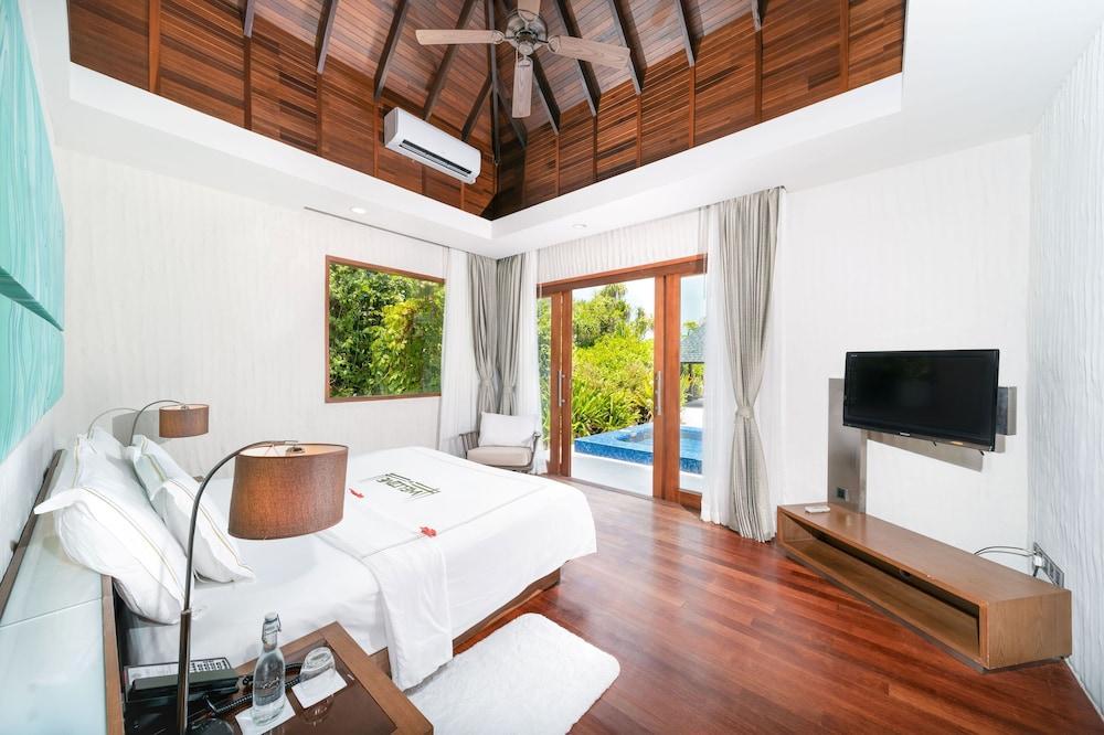 Hideaway Beach Resort & Spa Room Type - Beach Residence with  Plunge Pool