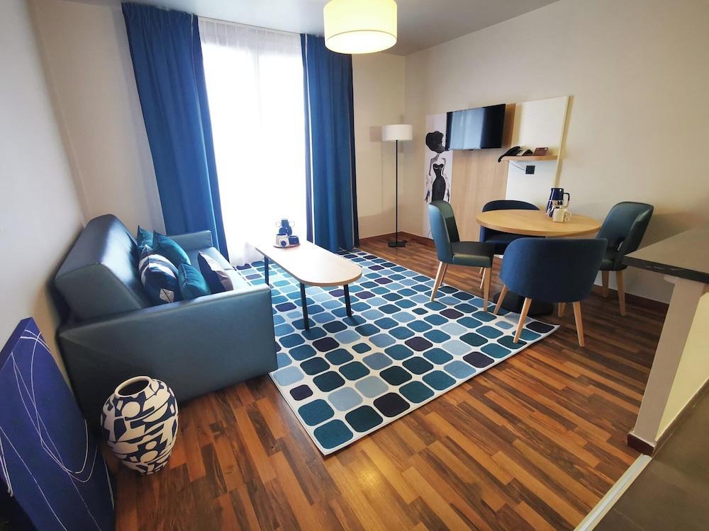 Residhome Asnières Room Type - Standard Apartment, 1 Bedroom
