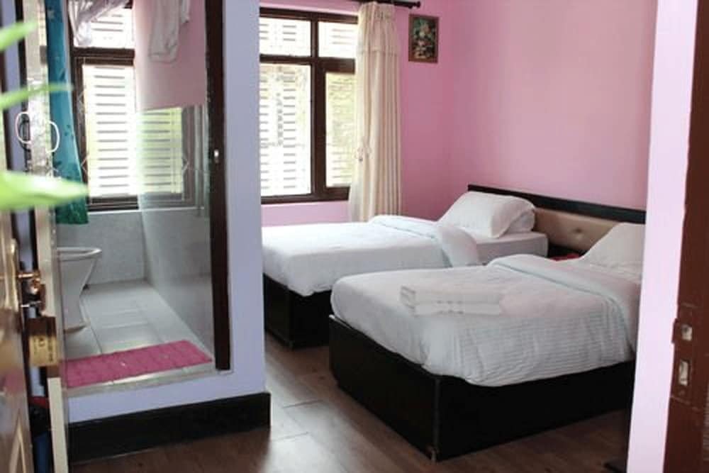 Dipankara Holiday Home - Tap to explore photos