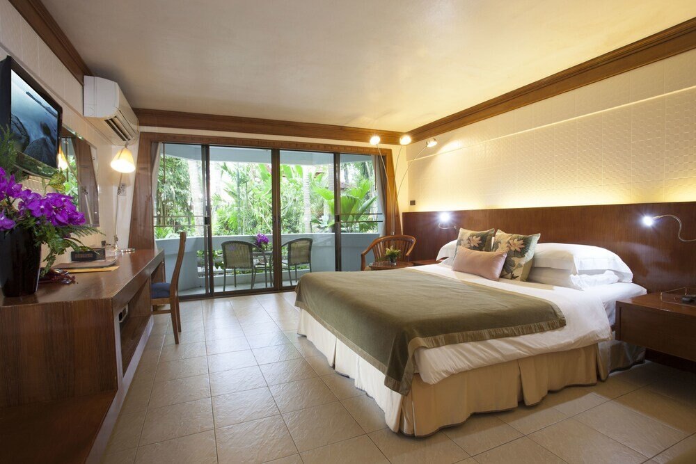 Safari Beach Hotel Room Type - Contemporary Grand Thai Deluxe Safari Beach Hotel Room Type - Contemporary Grand Thai Deluxe