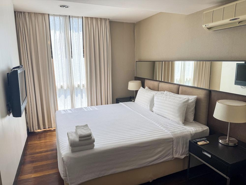 The Narathiwas Residence Sathorn Bangkok Room Type - Studio Room