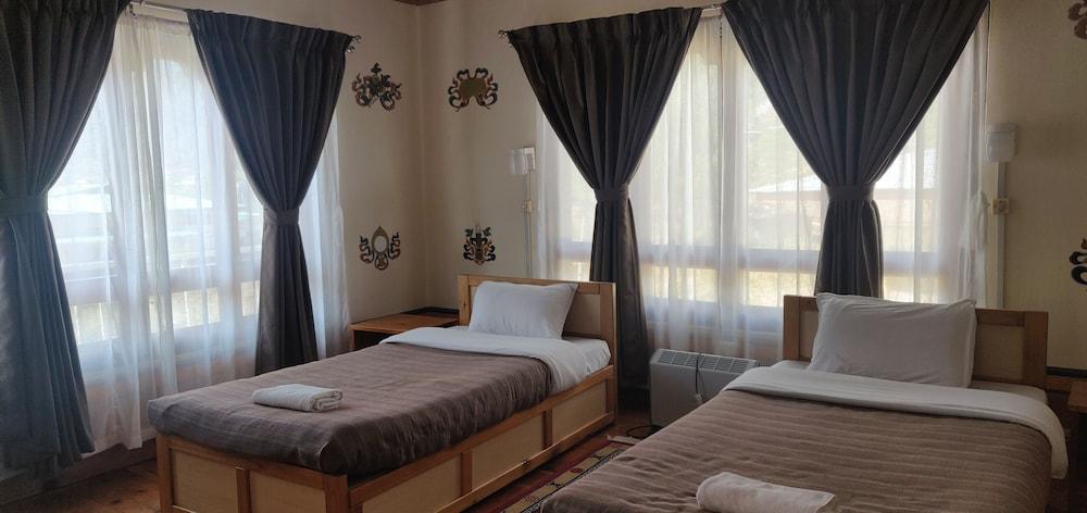 Nirvana Lodge Room Type - Deluxe Room