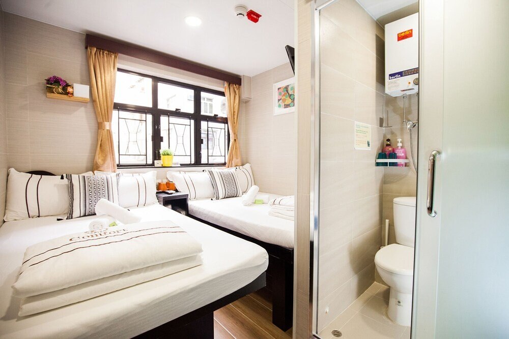 Joyous Guest House Room Type - Family Quadruple Room
