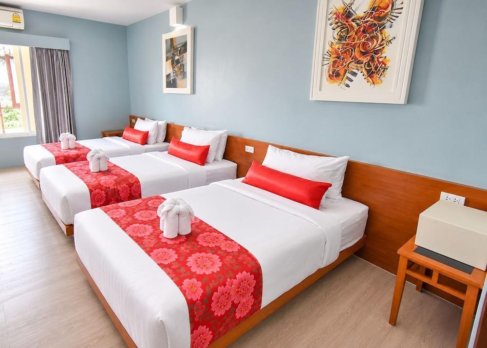 Villa Cha Cha Khaosan Rambuttri Room Type - Deluxe Triple Room