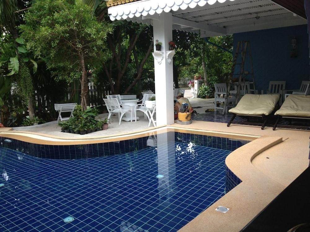 Angel Pool Villa