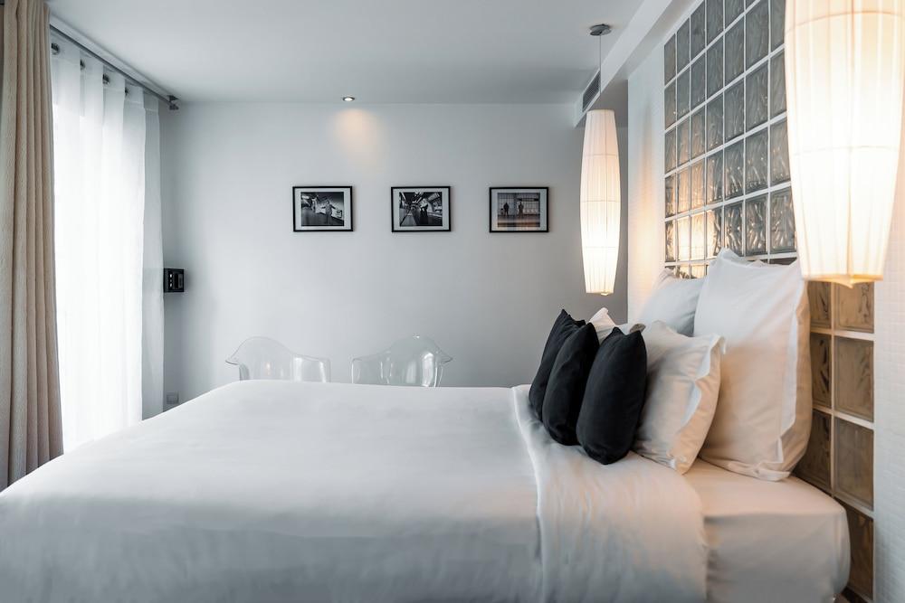 Kube Hotel Paris - Tap to explore photos