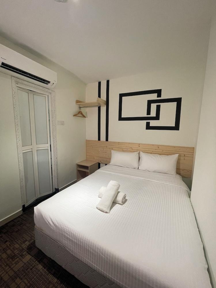 D'OR Hotel Tengkat Tong Shin Room Type - Superior Room, No Windows (Queen)