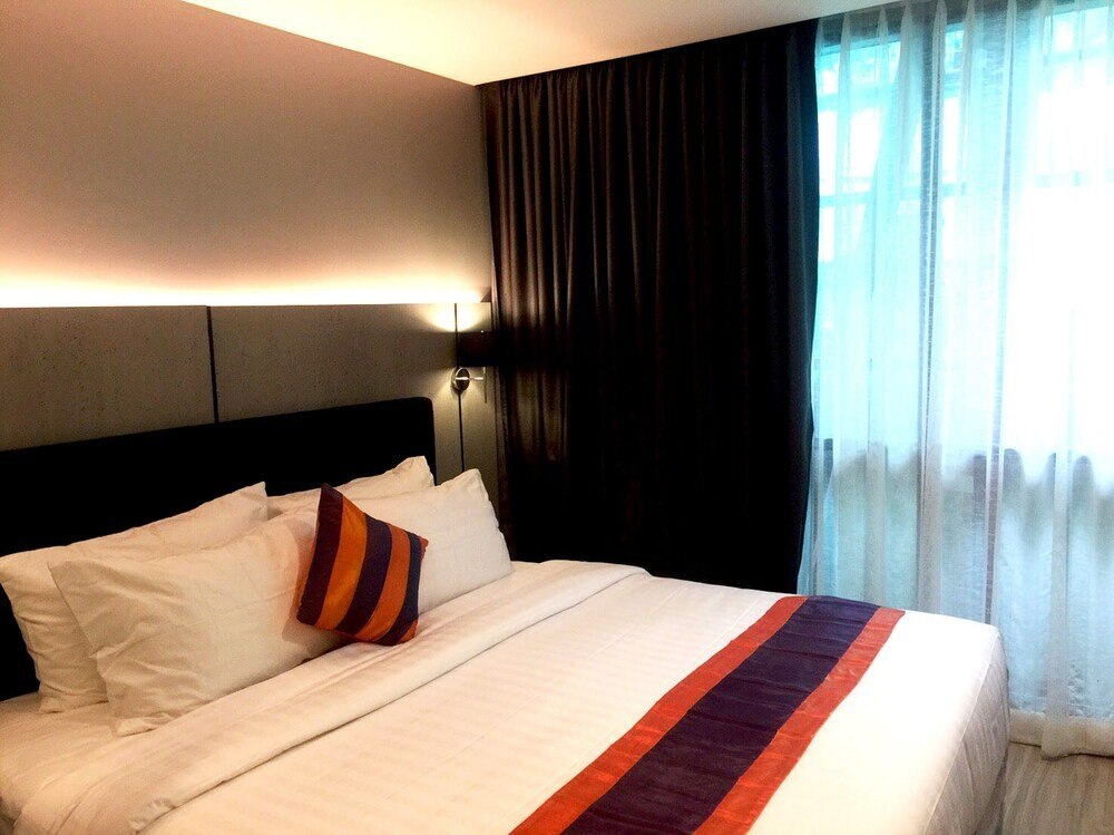 Studio Ekamai Room Type - Deluxe Double Room
